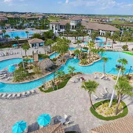 Luxury 5 Bedroom 4 Bath Private Pool Home 239
